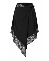 Falda larga cruzada de tencel color negro, con tiras regulables en la cintura y detalles de encaje floral en el borde inferior y en la parte superior.