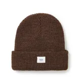 Gorro de lana marrón con etiqueta de la marca Katin cosida en el frente.