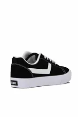 Championes deportivos Pony modelo Garden-B, color negro con detalles en blanco, suela de goma blanca y cordones blancos.