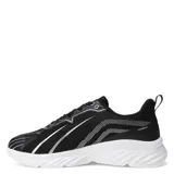Championes deportivos Umbro modelo Biza, color negro con detalles en gris y suela blanca. Presentan diseño ergonómico con cordones y refuerzos sintéticos.