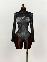 Body de manga larga con diseño estampado de telaraña y araña en el pecho, cuello alto y ajuste ceñido al cuerpo.