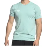 Remera deportiva de hombre marca Umbro, con cuello redondo y mangas cortas. Presenta un diseño de color verde menta con efecto melange y el logo de la marca estampado en blanco en el pecho.