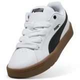 Championes urbanos Puma modelo Park Lifestyle, color blanco con la icónica franja lateral en negro y suela de goma color caramelo. Presentan un diseño de corte bajo con cordones gruesos y perforaciones laterales para mayor ventilación.