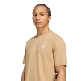 Remera Adidas Essentials color beige con logo del trifolio bordado en blanco en el pecho.