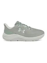 Championes de running Under Armour modelo Charged Pursuit 4, color verde grisáceo. Presentan una parte superior de malla transpirable, entresuela con tecnología Charged Cushioning para mayor amortiguación y suela de goma resistente con patrón de tracción.