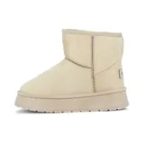 Pantubota color beige de caña baja, con plataforma y forro interno de corderito sintético.