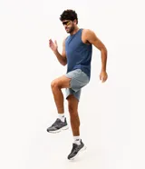 Bermuda deportiva Get Over de tejido ripstop, color gris, con cintura elástica, cordón ajustable, bolsillos laterales con cierre y estampa localizada.