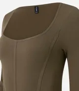 Body de manga larga marca Blue Steel, confeccionado en poliamida seamless con escote cuadrado y cierre en la entrepierna.