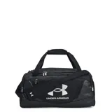 Bolso deportivo Under Armour Undeniable 5.0, color negro con logo y nombre de la marca en blanco. Cuenta con compartimento principal con cierre, correas de mano con acolchado y correa de hombro ajustable con hombrera.