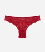 Bombacha bikini de encaje floral color rojo con transparencias y detalles de tachas en la parte delantera.