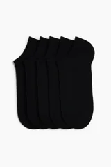 Pack de cinco soquetes negros de corte bajo, confeccionados en tejido de punto fino con mezcla de algodón y elastano.