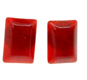 Aros colgantes rectangulares de resina color turquesa con ajuste de clip.