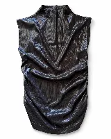 Top sin mangas de cuello alto, confeccionado en tejido metalizado con textura plisada y acabado brillante. Presenta un diseño ajustado al cuerpo con frunces laterales que crean un efecto drapeado.