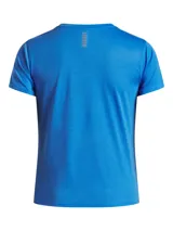 Remera deportiva Under Armour de manga corta, color azul brillante, con cuello redondo y logo pequeño en la parte inferior. Confeccionada en tejido técnico ligero, transpirable y de secado rápido.