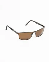 Lentes de sol con montura rectangular de metal color negro y cristales polarizados con protección UV400.