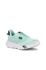 Championes deportivos Fila modelo Euro Flag, color verde menta con suela blanca y detalles en negro.