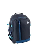 Mochila de color azul marino con detalles en azul claro vibrante, incluyendo cierres, correas ajustables y base. Presenta un compartimento principal y un bolsillo frontal con cierre vertical. Incluye el logo de Discovery en el frente.