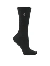 Pack de tres pares de medias de largo medio Hush Puppies, confeccionadas en algodón suave con tecnología Comfort Cuff y tratamiento antimicrobiano Silpure. Incluye un par negro, un par gris oscuro y un par gris claro, cada uno con el logo de la marca bordado en el lateral.
