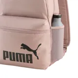 Mochila Puma Phase III azul marino con logo blanco estampado en el frente. Cuenta con compartimento principal con doble cremallera, bolsillo frontal con cierre, bolsillo lateral de malla, correas ajustables y acolchadas, y panel trasero acolchado.