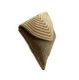 Sobre de fiesta color gris, hecho artesanalmente en la India, en tejido con bordado de cristales y mostacillas. Tiene asa de cadena plateada para llevar al hombro.