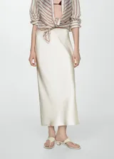 Falda midi color crema de tejido satinado con cintura elástica.