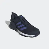 Championes de training Adidas Dropset 3, color azul oscuro con tres franjas laterales en color violeta. Presentan una mediasuela de doble densidad blanca y refuerzos laterales de TPU en color azul oscuro.