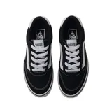 Championes Vans modelo Brooklyn LS, de color negro con la clásica franja lateral Sidestripe y detalles en blanco, cordones blancos y suela de goma vulcanizada.