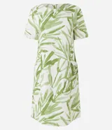 Vestido corto tipo t-shirt de viscolino con cuello redondo, mangas cortas y estampado de follaje.