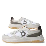 Championes urbanos Democrata modelo Lushio, color verde musgo con detalles en negro y suela blanca con base color tostado. Presentan cierre con cordones y logo de la marca en el lateral.