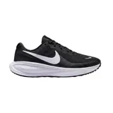 Championes de running Nike modelo Revolution 8, color negro con suela blanca y logo lateral en blanco. Confeccionados en malla transpirable para mayor comodidad.