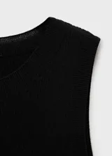 Top Karl de punto fino negro, con cuello redondo y tirantes anchos, de diseño entallado y sin mangas.
