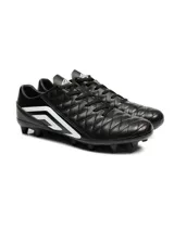 Championes de fútbol Umbro modelo Nexus HG, color negro con detalles en blanco. Presentan un diseño con costuras acolchadas en el empeine para un mejor control del balón y suela con tapones fijos para superficies de césped natural o sintético.