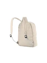 Mochila acolchada de diseño quilting, con compartimento principal con cierre, bolsillo frontal con cierre y aplique con logo de la marca.
