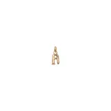 Dije de aleación de metales bañado en oro de 18k con forma de letra A y argolla para colgar.