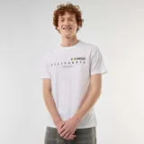 Remera blanca de manga corta y cuello redondo, confeccionada en algodón, con estampado tipográfico "San Diego California" en el pecho.