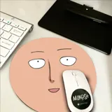 Mousepad redondo con diseño de la cara de Saitama, personaje del anime One Punch Man.