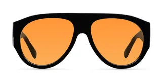 Lentes de sol estilo aviador con montura oversized de color negro y lentes polarizados en tono naranja. Presentan un diseño retro con líneas limpias y protección UV400.