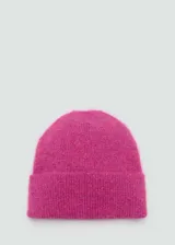 Gorro tipo beanie de tejido de punto con textura suave y acabado afelpado, con borde doblado.