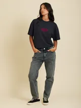 Pantalón de jean azul de corte recto.