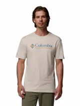 Remera de manga corta color beige con cuello redondo y estampado del logo de la marca Columbia en el pecho.