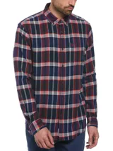 Camisa de manga larga Original Penguin con estampado a cuadros en tonos azul marino, rojo y blanco. Presenta cuello abotonado, bolsillo en el pecho con el logo bordado y corte clásico.