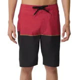 Short de baño Rip Curl Dawn Patrol con diseño de bloques de color en rojo y negro, separado por una delgada línea tostada. Cuenta con cordón ajustable en la cintura y un bolsillo lateral con solapa.