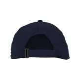 Gorra negra con logo de Diadora bordado en blanco en el frente.