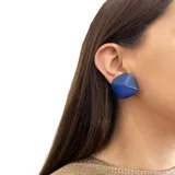 Aros cortos con forma cuadrada y volumen, color celeste.