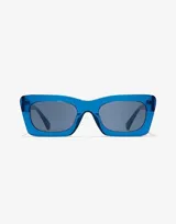 Lentes de sol unisex Hawkers Paula Echevarría, modelo Lauper, con montura rectangular de acetato color azul eléctrico y lentes grises.