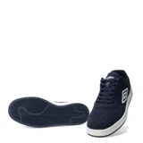 Championes urbanos Umbro modelo Block, color azul marino, confeccionados en gamuza con detalles perforados en la puntera y logo lateral en contraste.