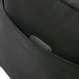 Bolso bandolera Caterpillar de color negro, con detalles en amarillo y tiras ajustables. Cuenta con un compartimento principal, un bolsillo frontal con cremallera y el logo de la marca bordado.