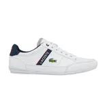 Championes Lacoste Chaymon de cuero blanco con detalles en azul marino y rojo. Logo de Lacoste en el lateral.