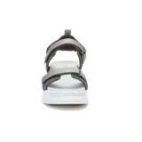 Sandalias Caterpillar modelo Second Chance, de estilo deportivo y urbano, color gris y plateado con suela chunky blanca dentada. Cuentan con tiras ajustables con velcro y forro interior suave.