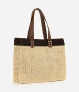 Cartera de playa Bossa Nossa de formato rectangular, confeccionada en papel trenzado con diseño bicolor en beige y marrón oscuro. Cuenta con asas de hombro de material sintético marrón, detalles de costuras decorativas y un bordado frontal de una palmera.